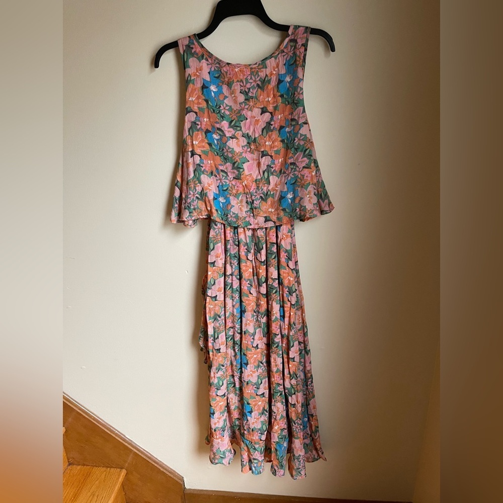 Marissa Olivia Beautiful Ruffle Flowy Maxi Dress Size Medium - Picture 3 of 5